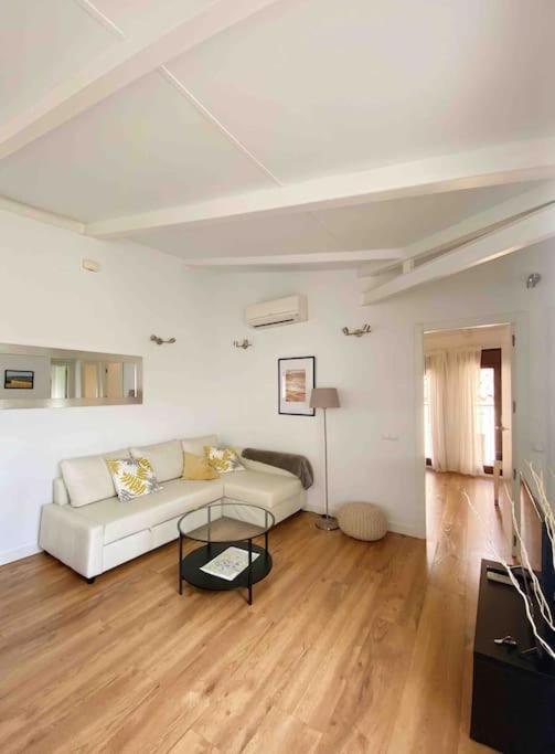 Atico En Toledo Con Terraza Apartment Luaran gambar